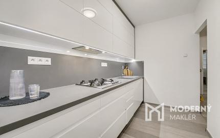 Na predaj  3-izbový byt s dvoma loggiami v Petržalke BA.