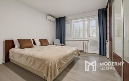 Na predaj  3-izbový byt s dvoma loggiami v Petržalke BA.