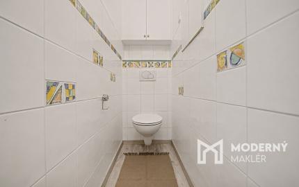 Na predaj  3-izbový byt s dvoma loggiami v Petržalke BA.