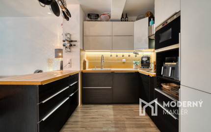 Na predaj veľkorysý 3-izbový byt s parkovacím státím v Rovinke