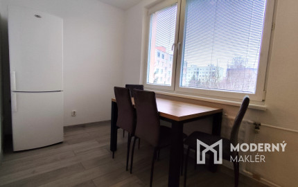 Na prenájom zrekonštruovaný 2-izbový byt v Bánovciach nad Bebravou