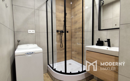 Na prenájom zrekonštruovaný 2-izbový byt v Bánovciach nad Bebravou