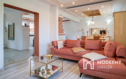 Na predaj priestranný rodinný dom v obci Zlaté Klasy