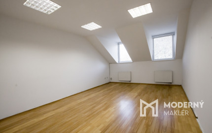Na prenájom samostatná kancelária v centre Šamorína