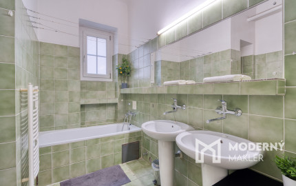 Na prenájom priestranný 4-izbový byt pri OC Nivy