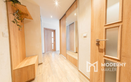 REZERVOVANÉ: Na predaj 3-izbový zrekonštruovaný byt v Poprade
