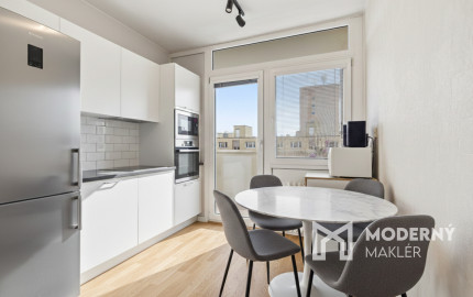 Na predaj 3-izbový byt s výhľadom na hrad v Bratislave