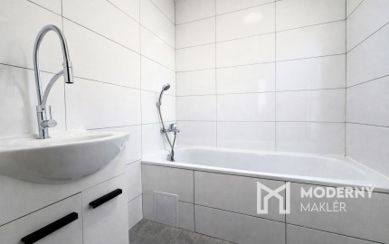 Na predaj zrekonštruovaný 2,5 izbový byt v Martine na Severe