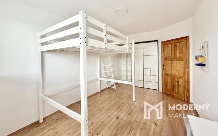 VIDEO, Viac izieb, viac pohody: 5-izbový rodinný dom, kde nikto nemusí robiť kompromisy