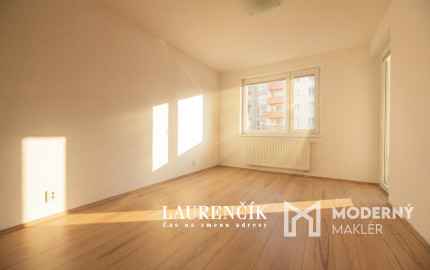 NA PREDAJ | 3-izbový byt s nadštandardnou výmerou v Trenčíne na ul. Liptovská