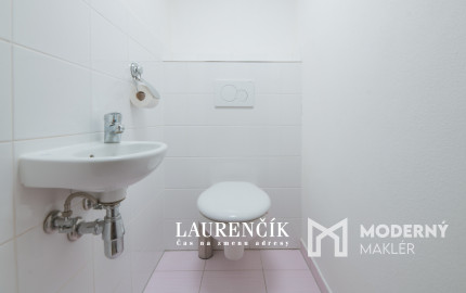 NA PREDAJ | 3-izbový byt s nadštandardnou výmerou v Trenčíne na ul. Liptovská