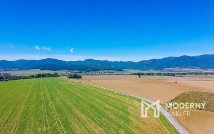 Na predaj pozemok v lokalite Karlová