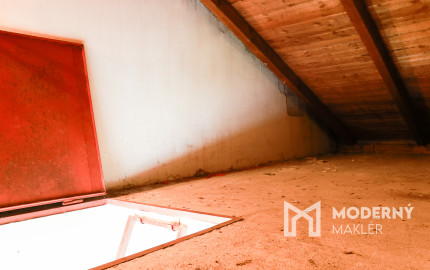 Na predaj garáž s parkovacím státím na sídlisku Juh, Trenčín