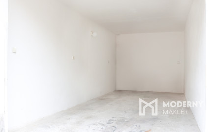 Na predaj garáž v Trenčíne na ulici Halalovka