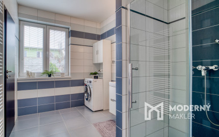 Na predaj rodinný dom s rozľahlým pozemkom v Kostolišti