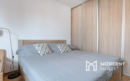 Na prenájom kompletne zariadený 2-izbový byt v centre Martina