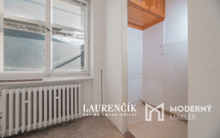 PREDANÉ | 1-izbový byt v Trenčianskych Tepliciach s investičným potenciálom