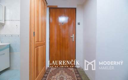 PREDANÉ | 1-izbový byt v Trenčianskych Tepliciach s investičným potenciálom