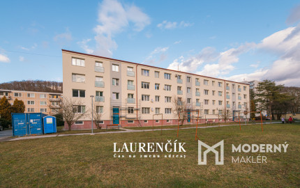 PREDANÉ | 1-izbový byt v Trenčianskych Tepliciach s investičným potenciálom