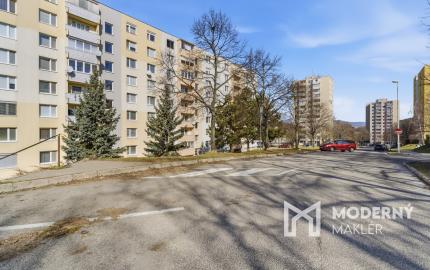 Na predaj slnečný 3,5-izbový byt v Nitre na sídlisku Klokočina