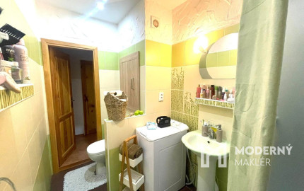 Exkluzívna ponuka 3 izb. veľkometrážného bytu v Bánovciach n/B s balkónom a pivnicou- SEVER