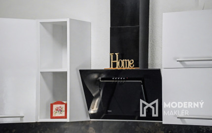 Na predaj luxusná rekreačná chata v obci Stará Lesná