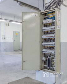 Na predaj výrobná hala s administratívnou časťou pri Lučenci