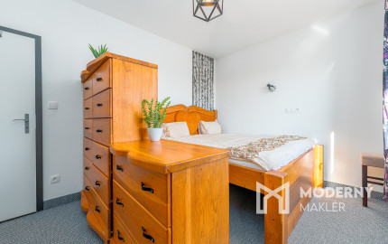 Na predaj rodinný dom s bazénom v obci Macov