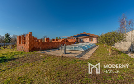 Na predaj rodinný dom s možnosťou ďalšej výstavby v Macove