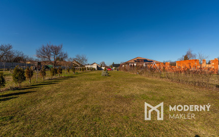 Na predaj stavebné pozemky v obci Macov