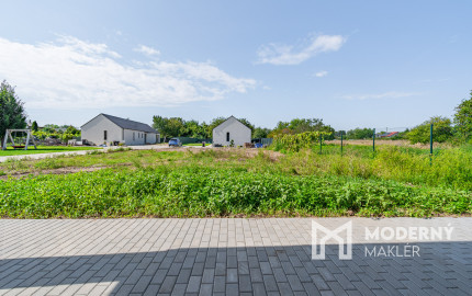 Na predaj moderný 4-izbový rodinný dom v Šoporni