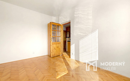 Na predaj 3-izbový byt s veľkou loggiou v Martin-Sever