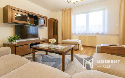 Na prenájom rodinný dom s garážou a terasou v centre Šamorína