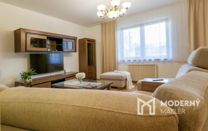 Na prenájom rodinný dom s garážou a terasou v centre Šamorína