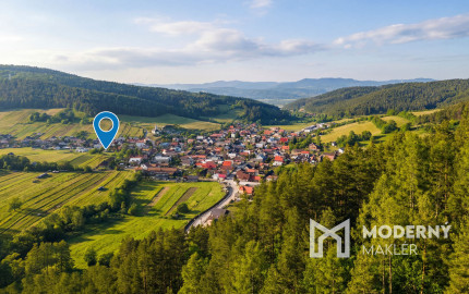 Na predaj pozemok s panoramatickým výhľadom v obci Jablonové