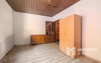 Na predaj rodinný dom s bazénom v obci Makov-Potok