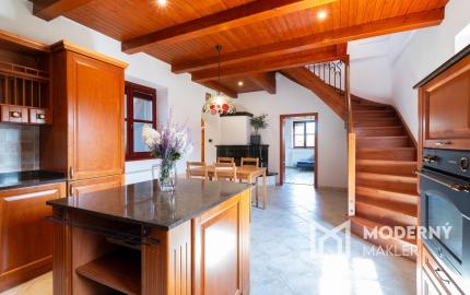 Na predaj impozantný rodinný dom v Ivanovciach