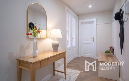 REZERVOVANÉ: Na predaj jedinečný 3-izbový byt po štýlovej rekonštrukcii vo Svite