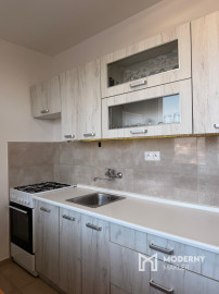 Na prenájom 3 izbový s 2 balkónmi na sídlisku JUH v Malackách