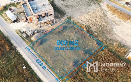 Na predaj pozemok v Ivanke pri Dunaji