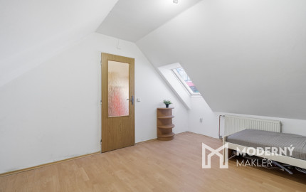 Na predaj 4-izbový mezonetový byt s 2 balkónmi v centre mesta Malacky