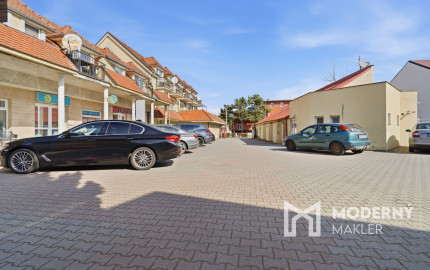 Na predaj 4-izbový mezonetový byt s 2 balkónmi v centre mesta Malacky