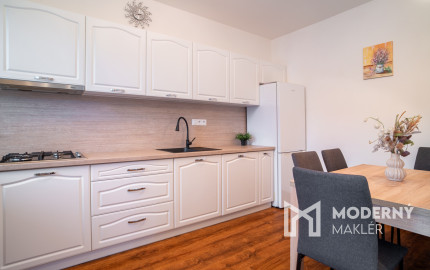 Na predaj zariadený dvojpodlažný rodinný dom kúsok od Serede