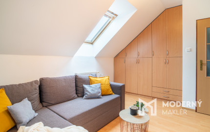 Na predaj zariadený dvojpodlažný rodinný dom kúsok od Serede