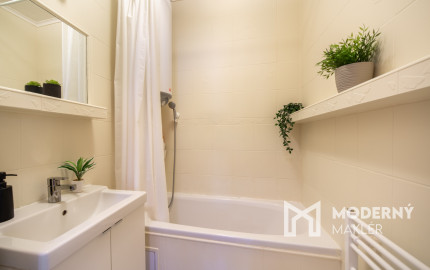 Na prenájom 2-izbový byt s balkónom vo Veľkých Levároch