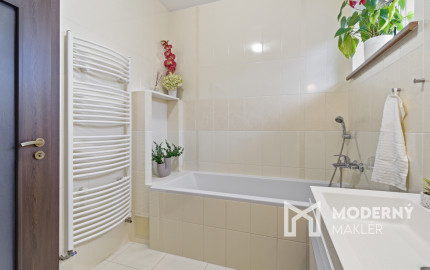 Na predaj rodinný dom s potenciálom ďalšej výstavby, Kyselica