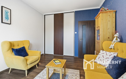 Na predaj rodinný dom s veľkorysým pozemkom v obci Kyselica