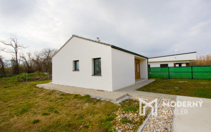 Na predaj rekreačná chata v obci Blahová - Madarász