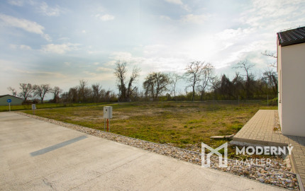 Na predaj rekreačnú chatu s pozemkom v obci Blahová-Madarász
