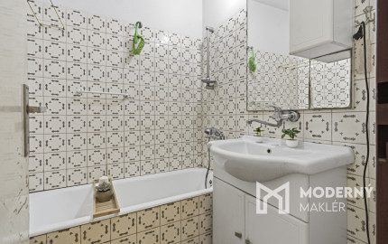 Na predaj rodinný dom s investičným potenciálom v Šuranoch